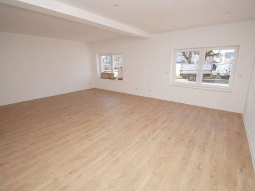 Wohnung zur Miete 1.218 € 3 Zimmer 121,8 m² EG Talstraße 1a Lochau Schkopau 06258