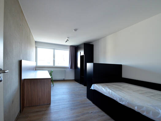 WG-Zimmer zur Miete 454 € 50,6 m² Geschoss 5/5 frei ab 01.12.2026 Fürther Straße 45 Rosenau Nürnberg 90429
