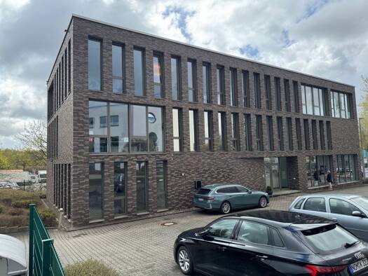 Bürofläche zur Miete provisionsfrei 11 € 4 Zimmer 153 m² Bürofläche Revierstraße 12 Kirchlinde Dortmund 44379