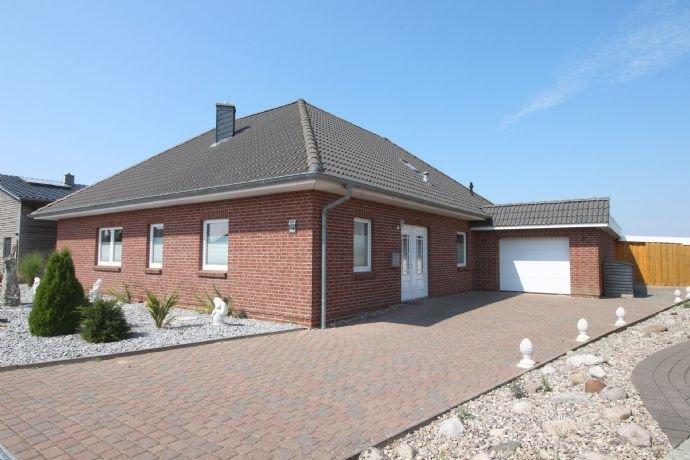 Einfamilienhaus zum Kauf 765.000 € 4 Zimmer 142 m²<br/>Wohnfläche 732 m²<br/>Grundstück ab sofort<br/>Verfügbarkeit Heiligendamm 19 Büsum 25761