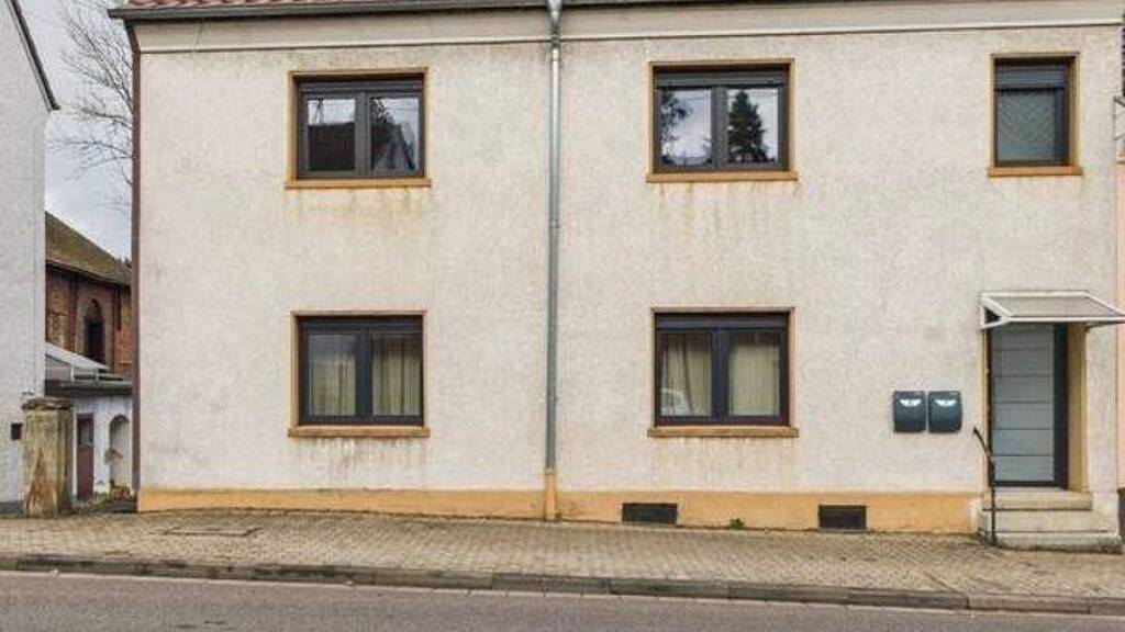 Mehrfamilienhaus zum Kauf 290.000 € 7 Zimmer 153 m² 700 m² Grundstück Gersweiler 66128