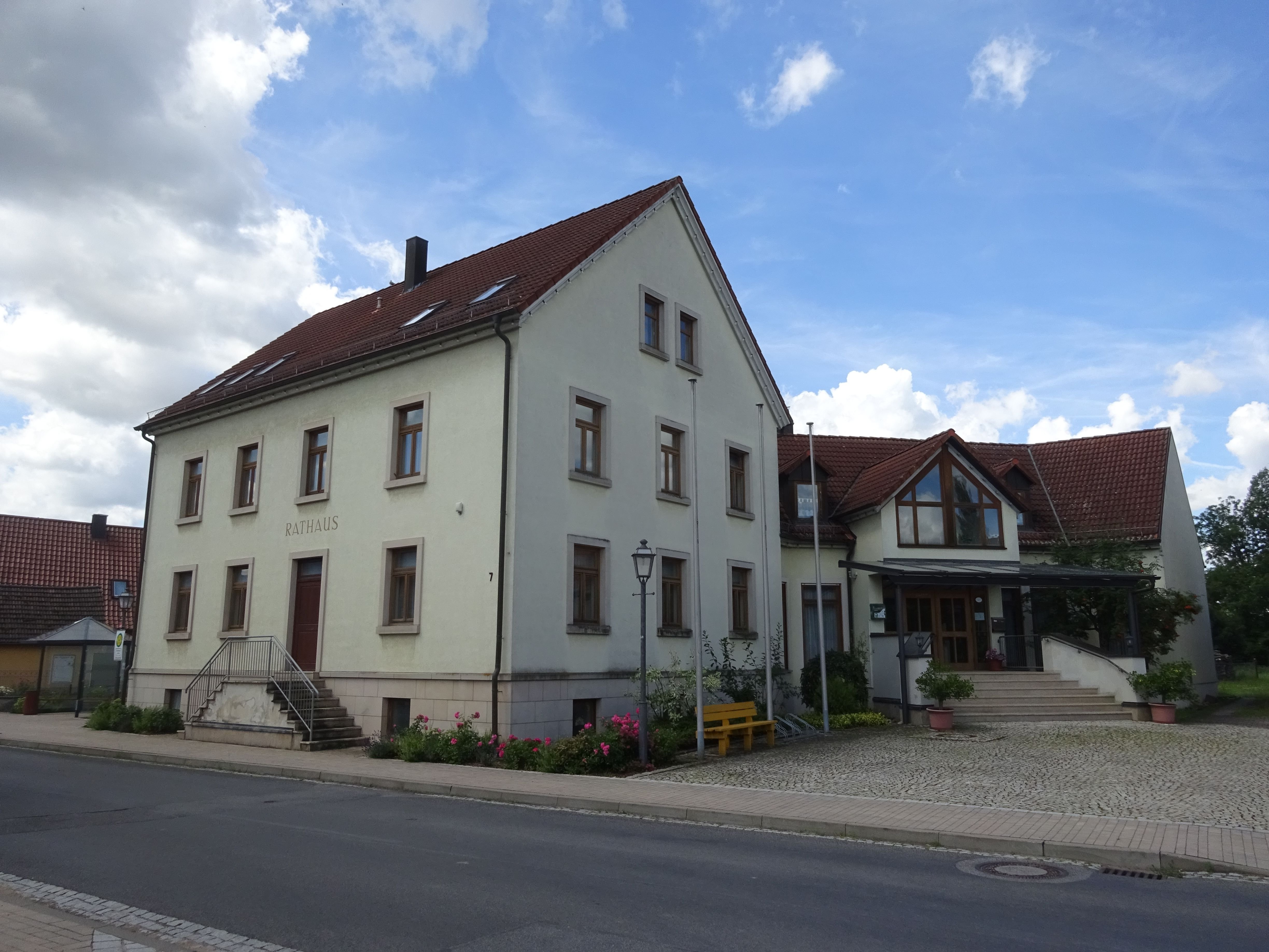 Haus zum Kauf 656.000 € 840 m²<br/>Wohnfläche 980 m²<br/>Grundstück Michelau Michelau i.Steigerwald 97513