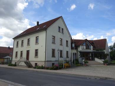 Haus zum Kauf 499.000 € 840 m² 980 m² Grundstück Balthasar-Neumann-STr. 7 Michelau Michelau i.Steigerwald 97513