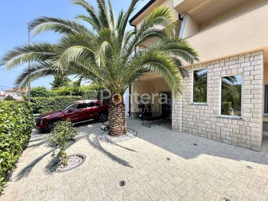 Haus zum Kauf 849.000 € 10 Zimmer 363 m² Jadranovo, Crikvenica Jadranovo