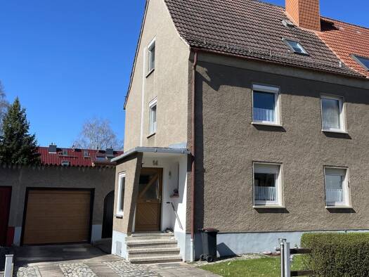 Mehrfamilienhaus zum Kauf 249.000 € 5 Zimmer 130 m² 320 m² Grundstück frei ab 01.08.2026 Gotha Gotha 99867