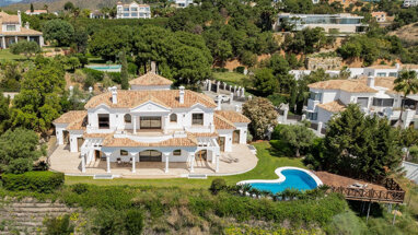 Villa zum Kauf 2.849.000 € 6 Zimmer 889 m² 3.660 m² Grundstück Estepona 29680