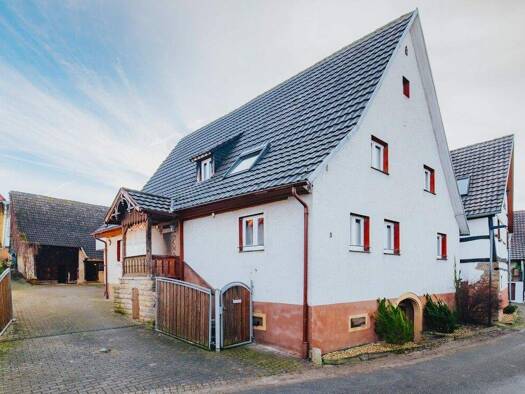 Einfamilienhaus zum Kauf 565.000 € 4 Zimmer 136,6 m² 757 m² Grundstück Ebringen 79285