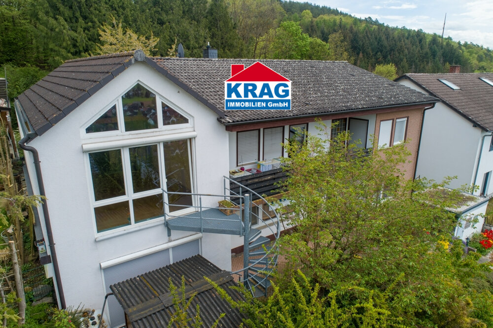 Mehrfamilienhaus zum Kauf 180.000 € 8 Zimmer 283 m²<br/>Wohnfläche 650 m²<br/>Grundstück Buchenau Dautphetal 35232