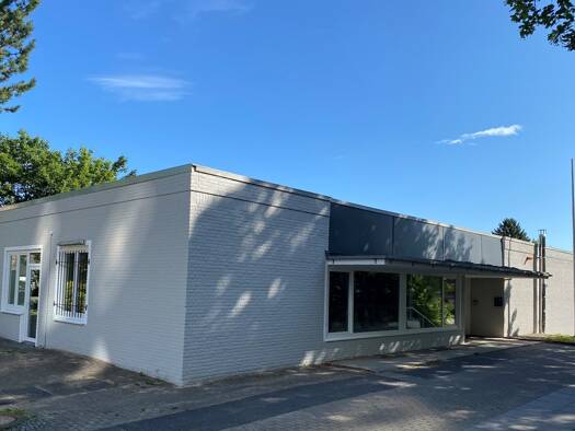 Verkaufsfläche zur Miete provisionsfrei 2.070 € 258,8 m² Verkaufsfläche Kiel 24159