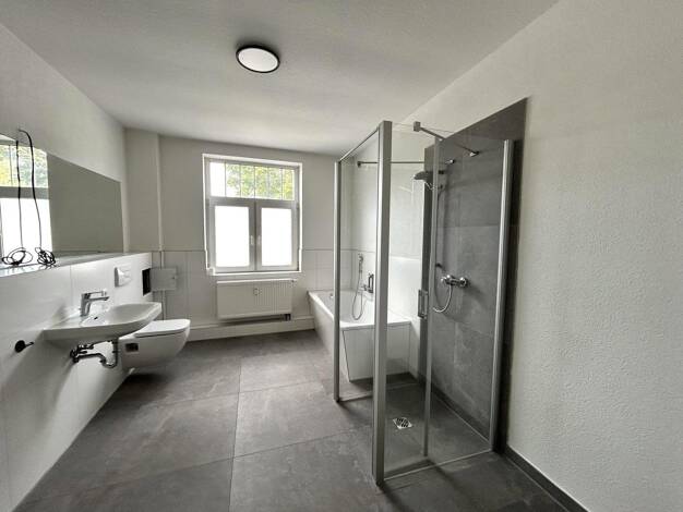 Wohnung zur Miete 500 € 3 Zimmer 92 m² EG Goldbachstraße 8 Hohenstein-Ernstthal Hohenstein-Ernstthal 09337