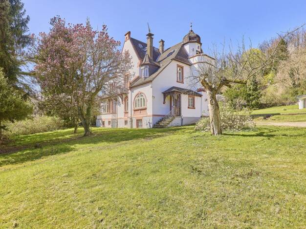 Villa zum Kauf 2.400.000 € 8 Zimmer 341 m² 3.298 m² Grundstück Bensheim 64625