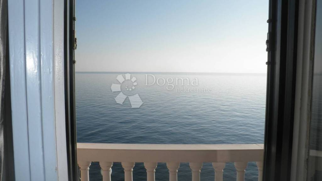 Wohnung zur Miete 2.600 € 4 Zimmer 140 m² 1. Geschoss Icici, Ika