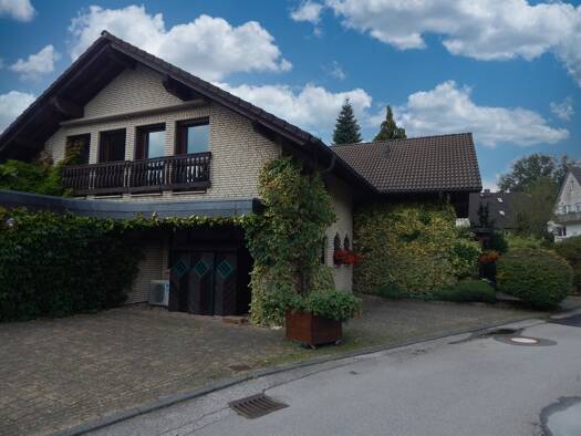 Bürogebäude zur Miete 1.365 € 130 m² Bürofläche Wermelskirchen 42929