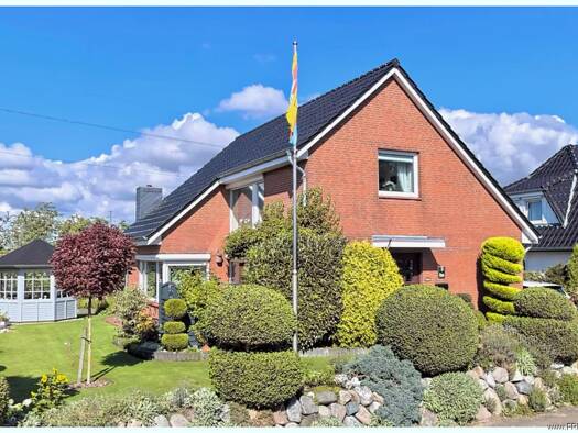 Einfamilienhaus zum Kauf 330.000 € 5 Zimmer 123 m² 664 m² Grundstück Husum 25813