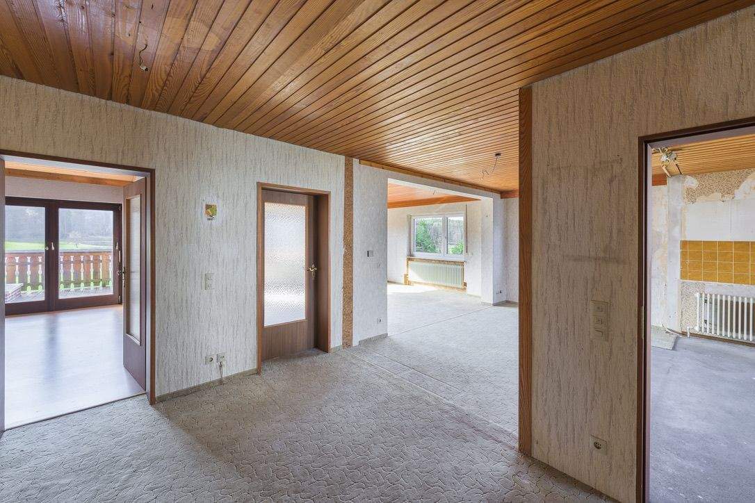 Immobilie in Weisendorf - Unverbaubarer Blick ins Grüne auf großem Grundstück - Bild 3