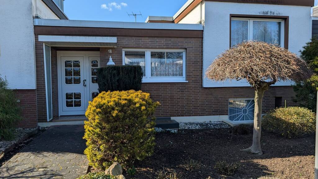 Reihenmittelhaus zum Kauf 335.000 € 5 Zimmer 130 m² 333 m² Grundstück Gymnich Erftstadt 50374