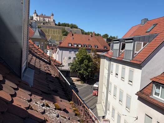Wohnung zur Miete 1.400 € 2,5 Zimmer 75 m² Geschoss 4/5 frei ab sofort Sanderstraße 1 Altstadt Würzburg 97070