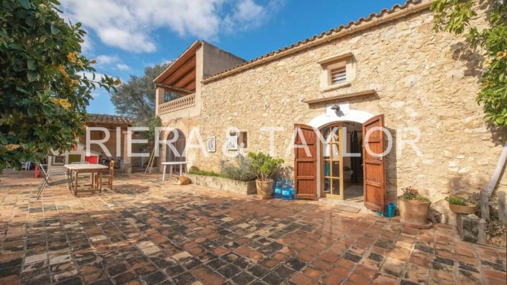 Haus zum Kauf 725.000 € 5 Zimmer 300 m² 3.500 m² Grundstück Manacor