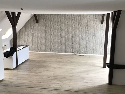 Loft zur Miete 750 € 2,5 Zimmer 110 m² Geschoss 3/3 frei ab sofort Innenstadt Dessau-Roßlau 06844