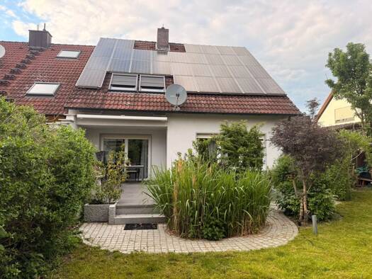 Doppelhaushälfte zur Miete 2.200 € 5 Zimmer 140 m² 420 m² Grundstück frei ab 16.11.2026 Hagenau Baiersdorf 91083