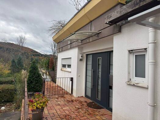 Haus zum Kauf 300.000 € 5,5 Zimmer 165 m² 250 m² Grundstück Wehr 79664
