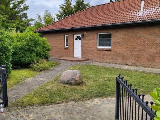 Bungalow zum Kauf provisionsfrei 319.000 € 4 Zimmer 116 m² 1.177 m² Grundstück Velgast Velgast 18469
