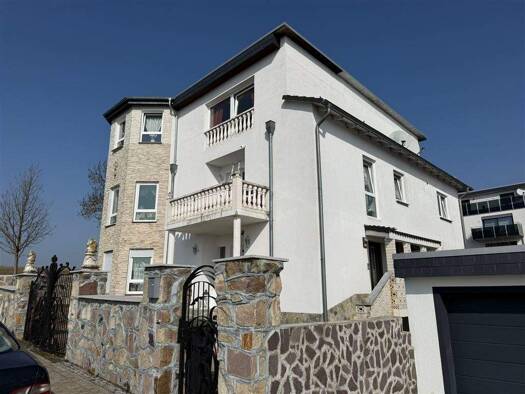 Mehrfamilienhaus zum Kauf 1.295.000 € 11 Zimmer 400 m² 575 m² Grundstück frei ab 01.06.2026 Wolfsanger/Hasenhecke Kassel 34125