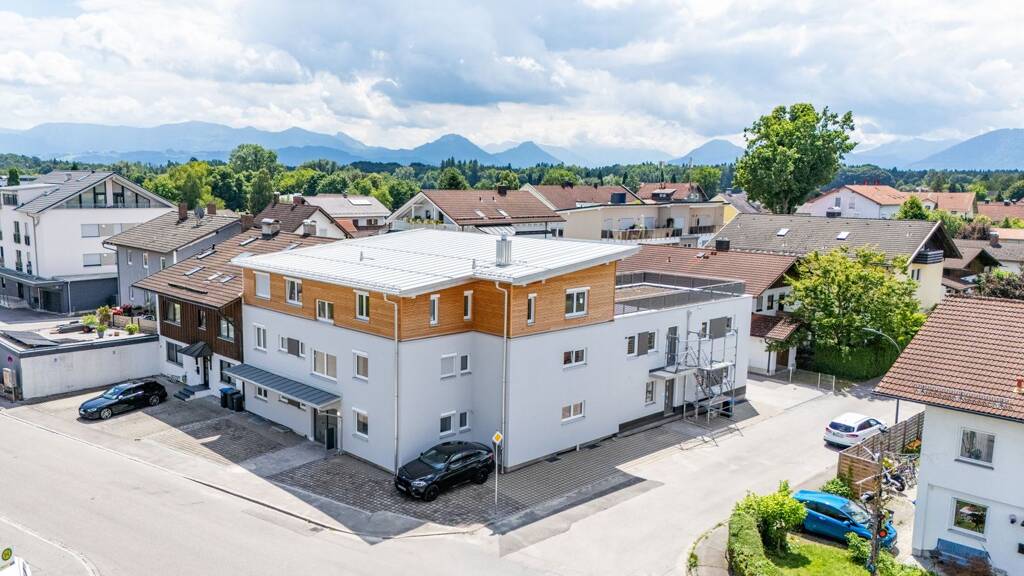 Lagerhalle zur Miete 200 € 37,3 m² Lagerfläche Dr. Christian-Junkenitz-Str. 3 Kolbermoor 83059