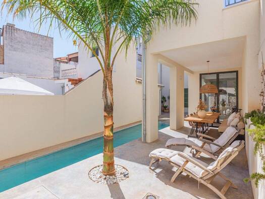 Stadthaus zur Miete provisionsfrei 5.500 € 5 Zimmer 280 m² 210 m² Grundstück Pollensa 07460