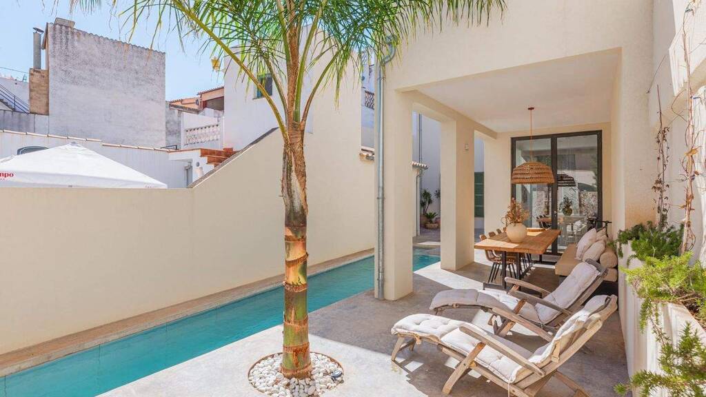 Stadthaus zur Miete provisionsfrei 5.500 € 5 Zimmer 280 m² 210 m² Grundstück Pollensa 07460