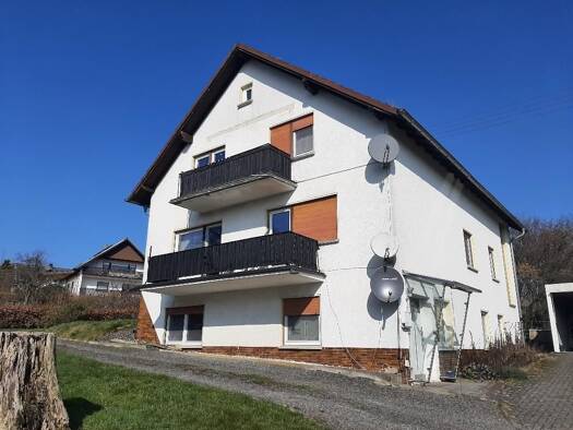 Mehrfamilienhaus zum Kauf 359.000 € 8 Zimmer 268 m² 899 m² Grundstück Leuscheid Windeck 51570