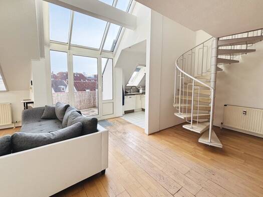 Maisonette zur Miete 1.000 € 2,5 Zimmer 63 m² Geschoss 4/4 frei ab 19.10.2026 Bad Cannstatt Stuttgart 70372