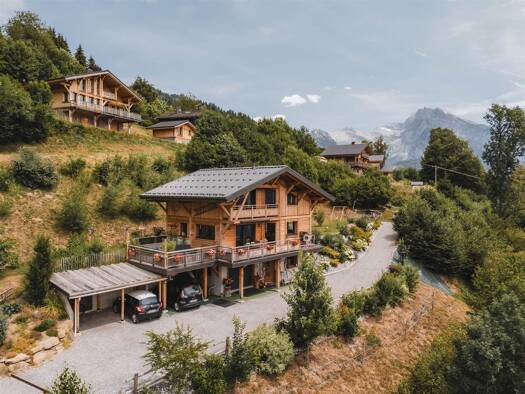Haus zum Kauf 970.000 € 225 m² 3.102 m² Grundstück Verchaix 74440