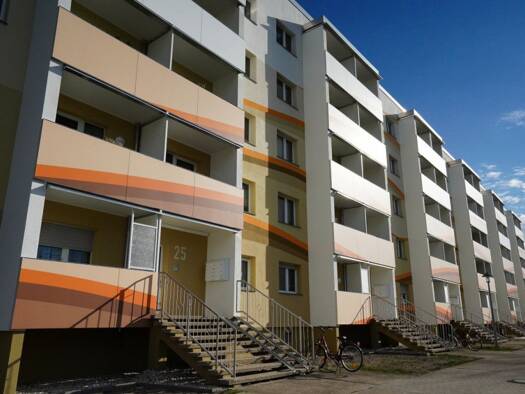 Wohnung zur Miete 380 € 3 Zimmer 55,8 m² 3. Geschoss frei ab 01.11.2026 Bauhofstraße 25 Innenstadt Dessau-Roßlau 06842