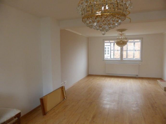 Doppelhaushälfte zum Kauf 149.900 € 5 Zimmer 147 m²<br/>Wohnfläche 150 m²<br/>Grundstück Felsberg Felsberg 34587