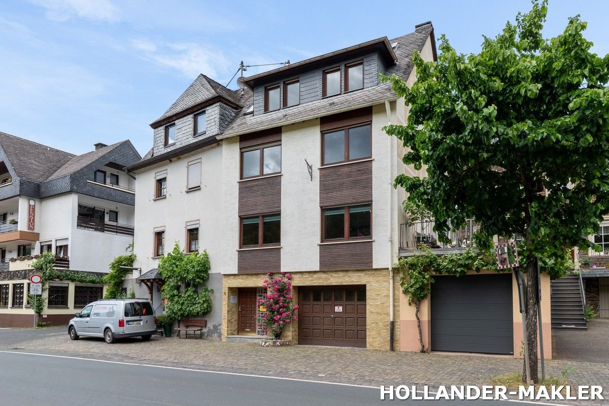 Mehrfamilienhaus zum Kauf 369.000 € 9 Zimmer 227 m²<br/>Wohnfläche 183 m²<br/>Grundstück Ediger Ediger-Eller 56814