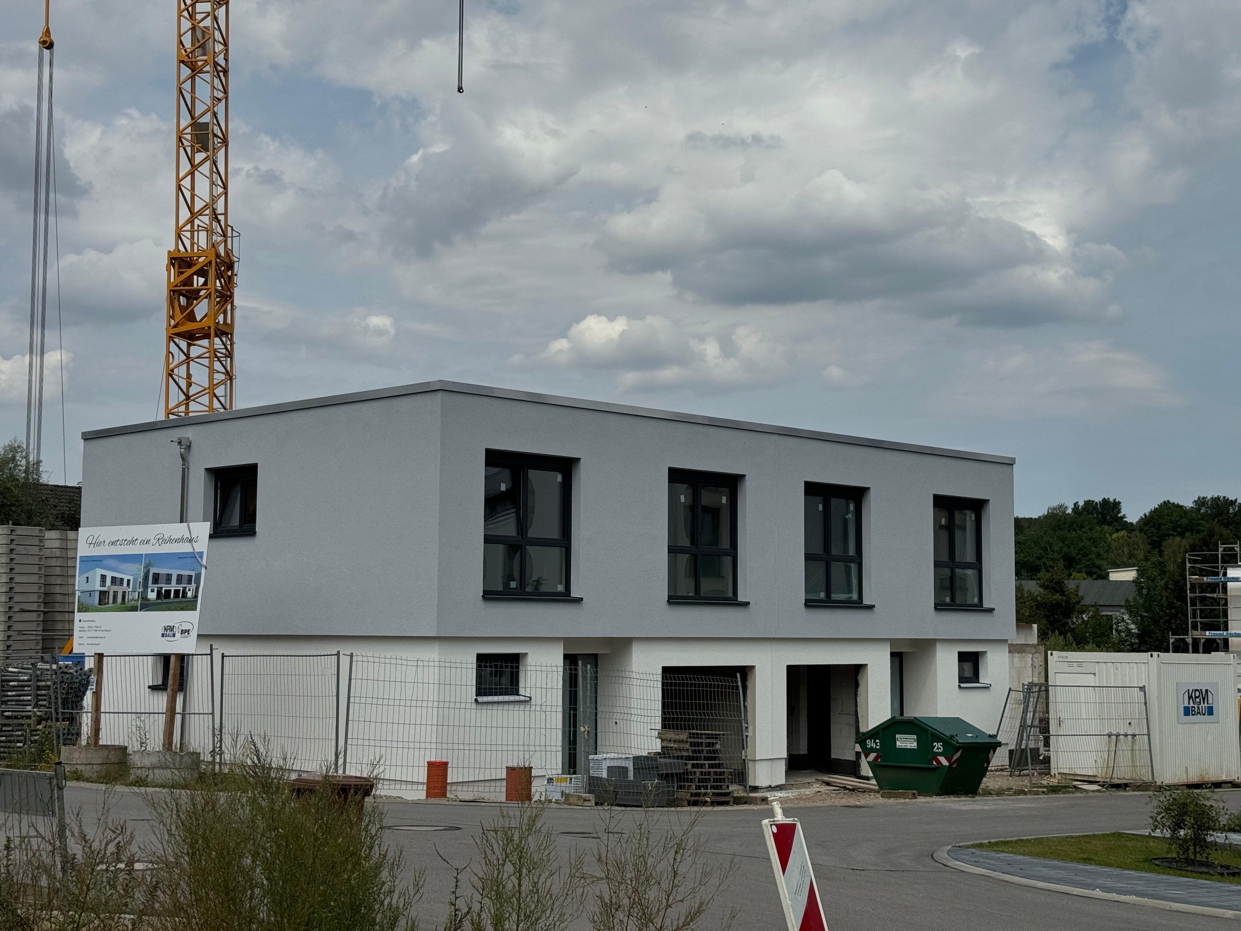 Doppelhaushälfte zum Kauf provisionsfrei 410.000 € 5 Zimmer 126 m²<br/>Wohnfläche 295 m²<br/>Grundstück ab sofort<br/>Verfügbarkeit Am Mühlberg Thurm Mülsen 08132