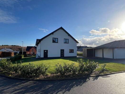 Einfamilienhaus zur Miete 2.100 € 5 Zimmer 130 m² 547 m² Grundstück frei ab sofort Lilienweg 18 Doberschau Doberschau-Gaußig 02692