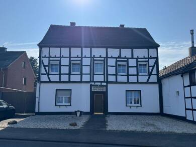 Mehrfamilienhaus zum Kauf 279.000 € 7 Zimmer 180 m² 1.243 m² Grundstück Loogh Kerpen 50170