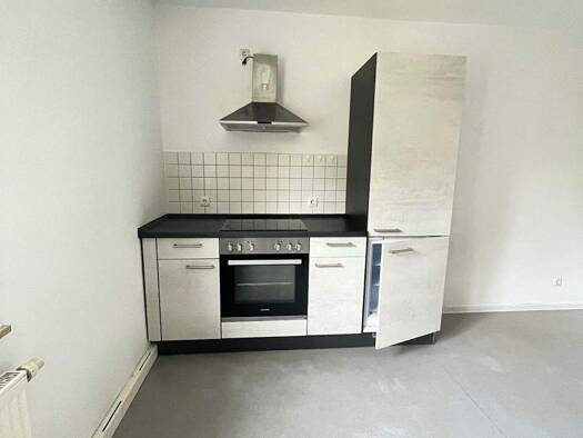 Wohnung zur Miete 286 € 2 Zimmer 51,5 m² 1. Geschoss Karl-Marx-Straße 28 Lauta 02991