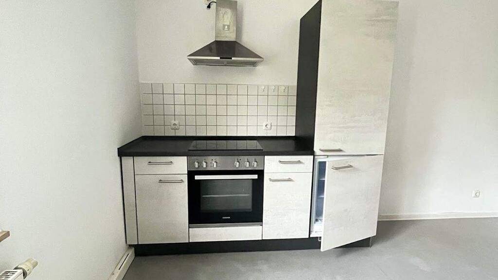 Wohnung zur Miete 286 € 2 Zimmer 51,5 m² 1. Geschoss Karl-Marx-Straße 28 Lauta 02991