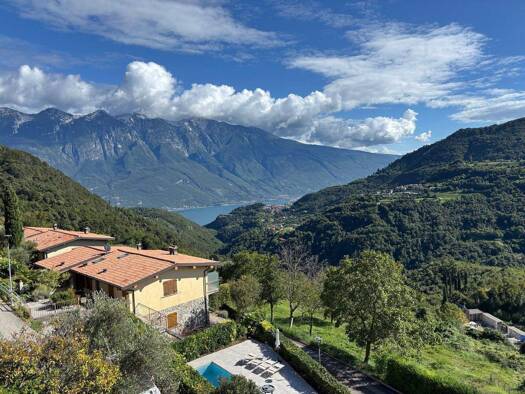 Studio zur Miete 800 € 2 Zimmer 49 m² Tremosine sul Garda 25010