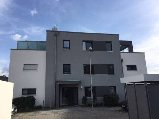 Wohnung zur Miete 870 € 1 Zimmer 76 m² Geschoss 1/2 frei ab 01.03.2026 Schwabach 91126