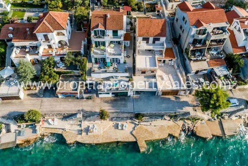 Haus zum Kauf 1.250.000 € 5 Zimmer 200 m²<br/>Wohnfläche Sibenik