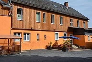 Mehrfamilienhaus zum Kauf als Kapitalanlage geeignet 450.000 € 365 m² 1.065 m² Grundstück Köppelsdorf Sonneberg 96515