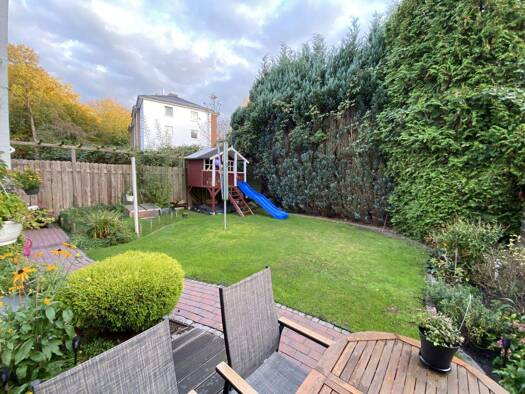 Reihenendhaus zum Kauf 195.000 € 4 Zimmer 95 m² 257 m² Grundstück Eversten Oldenburg 26131