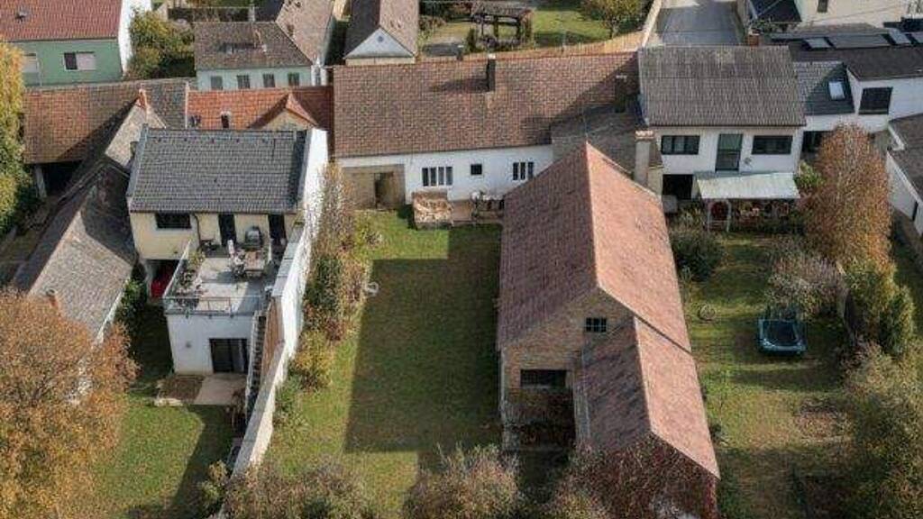 Stadthaus zum Kauf 890.000 € 4,5 Zimmer 198 m² 1.303 m² Grundstück Pillichsdorf 2211