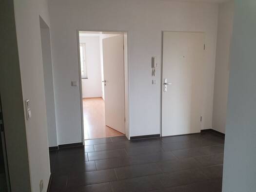 Wohnung zur Miete 650 € 4,5 Zimmer 90,2 m² Geschoss 2/3 frei ab sofort August-Klotz-Straße 20 Düren Düren 52349