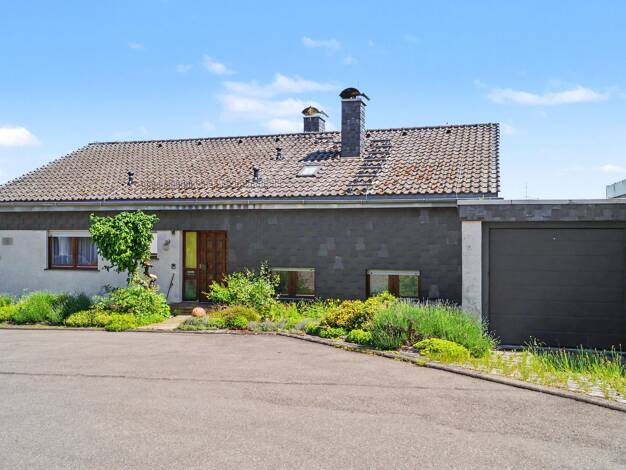 Einfamilienhaus zum Kauf 750.000 € 7 Zimmer 189 m² 915 m² Grundstück Krummhardt Aichwald 73773