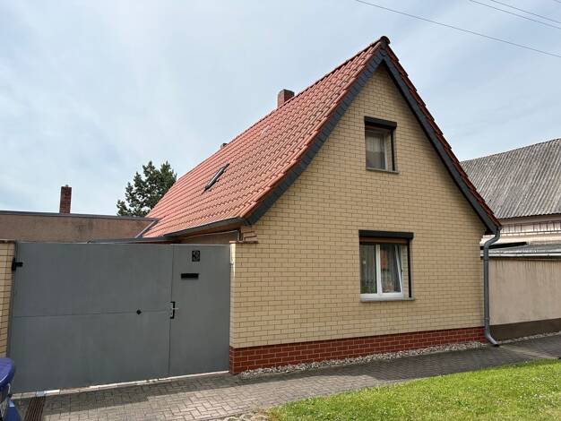 Einfamilienhaus zum Kauf 95.000 € 4 Zimmer 98 m² 948 m² Grundstück Repau Südliches Anhalt 06369